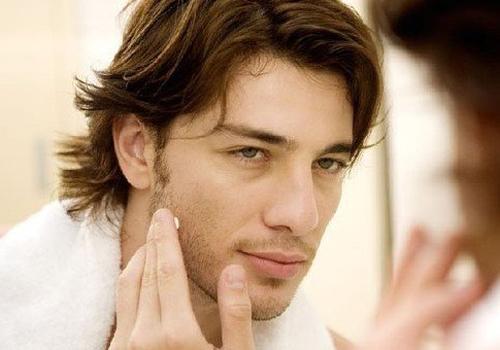 男人夏天皮肤出油怎么调理 7个控油补水的方法