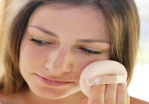 粉底液要涂全脸吗 粉底液只涂局部怎么涂