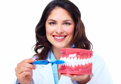 小苏打刷牙一周几次