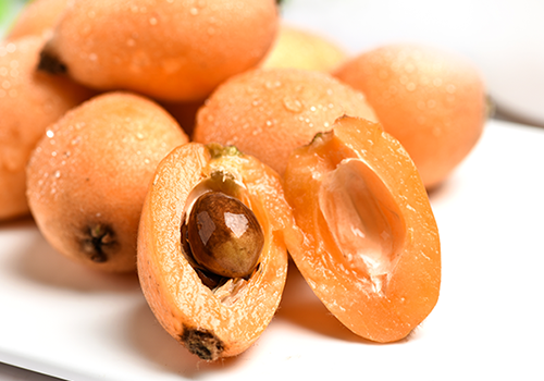 吃完海鲜后能吃枇杷吗 枇杷和黄瓜能一起吃吗