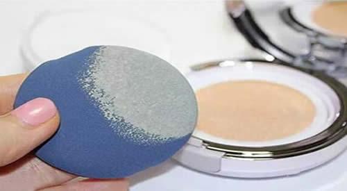 抹完气垫bb霜脸上起皮怎么办 该给肌肤补水了