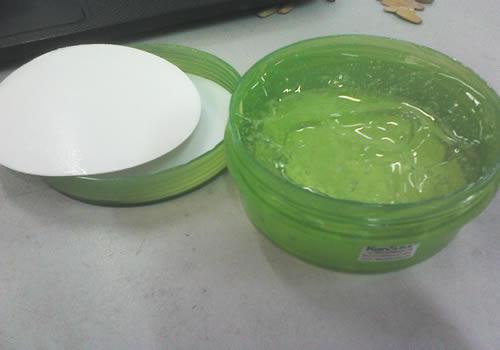 天天涂芦荟胶好吗 关键看你用的什么芦荟胶