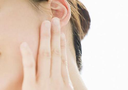 耳垂下面长痘痘是怎么回事