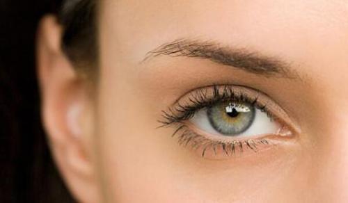 眼周围长脂肪粒怎么办 6招帮你消除眼周脂肪粒