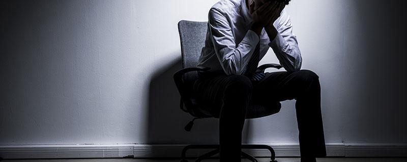 男人脸上长斑是什么原因引起的 男人脸上长斑怎么办