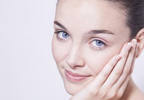 脸上长汗斑怎么办 祛汗斑有小妙招