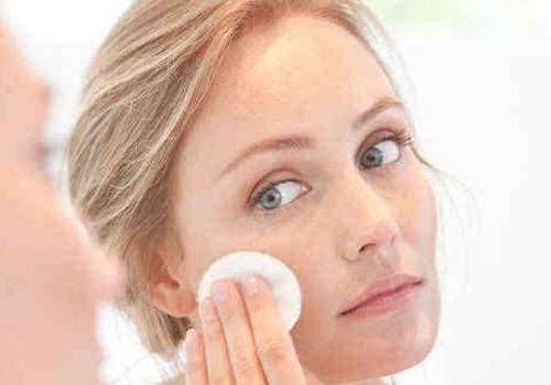 油性皮肤怎么改善又能美白 给你四个美白指南