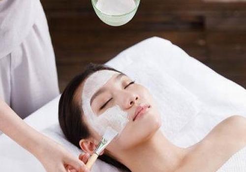 敏感肌肤能用牛奶敷脸吗 敏感肌肤怎样用牛奶敷脸