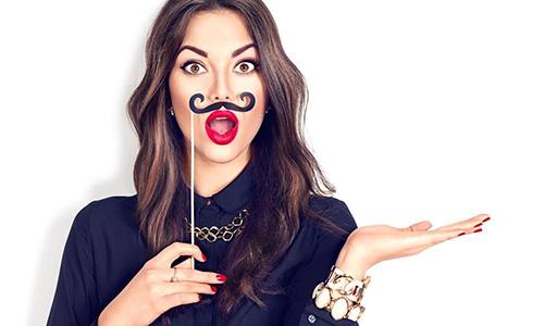 为什么女人突然长胡子