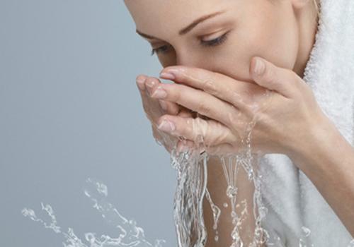 盐水洗脸有什么好处 这7点要知道