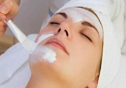 敷睡眠面膜脸上刺痛是怎么回事 敷睡眠面膜脸上刺痛怎么办