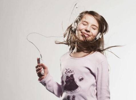 青春期女生吃什么丰胸 这些食物都能让你罩杯升级！