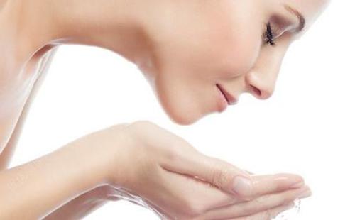 用什么洗脸可以美白 7个美白方法最奏效