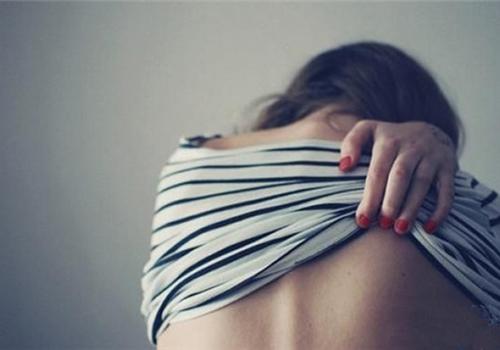 全身痒有什么快速止痒 穴位按摩、偏方治疗面面俱到