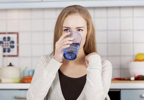 女性胸部变小是什么原因 这些习惯要改变