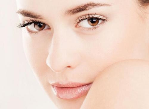 油性皮肤需要补水保湿吗 油性皮肤的护理方法