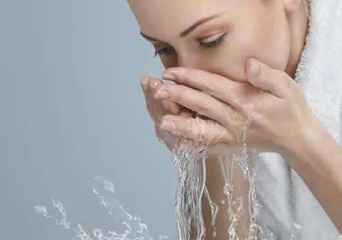 薏仁水用完要洗脸吗 主要取决于你的薏仁水