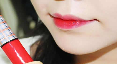染唇液和唇釉哪个好
