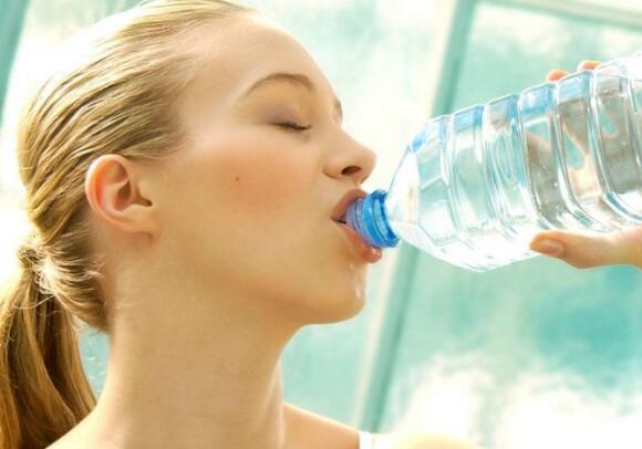 身体美白的误区 想美白？先看看有没有犯这几个错误！