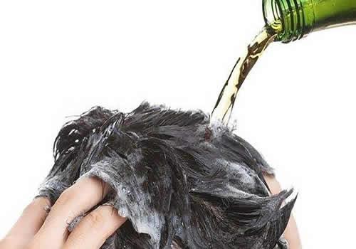 天天用啤酒洗头发好吗 天天用啤酒洗头发的坏处