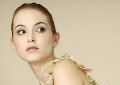 美瞳线晕色怎么办