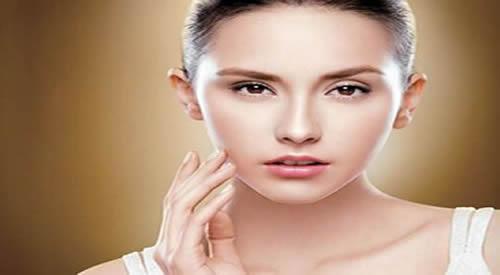 肌底液晚上可以用吗