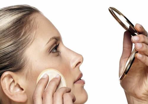 涂了bb霜还要涂气垫吗 bb霜和气垫的主要区别