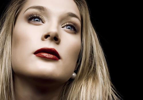 皮肤变黄是什么原因 成为黄脸婆的8个不良习惯