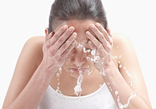 毛孔粗大怎么办 5大妙招告别毛孔粗大