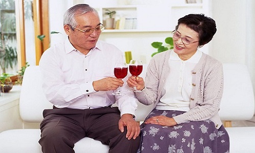 老年人骨质疏松怎么办（70岁以上老年人骨质疏松怎么办）