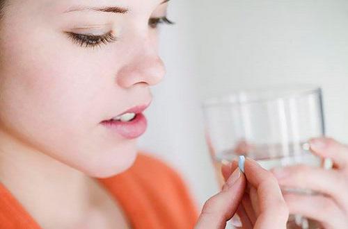 经期吃避孕药会停经吗 来姨妈吃避孕药会停经吗