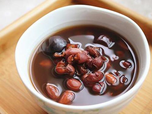 手脚冰凉怎么调理（手脚冰凉怎么调理女人）