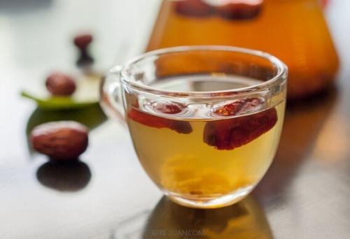 什么泡水喝养肝护肝 什么泡水喝养肝护肝还能补肾