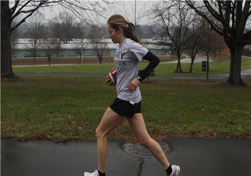 夜跑一小时的热量 夜跑消耗多少卡路里