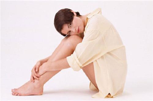 经期流鼻血是怎么回事 女孩在经期流鼻血是怎么回事