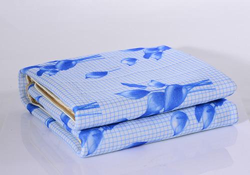 电热毯可以开着睡觉吗 电热毯可以开着睡觉吗冬天