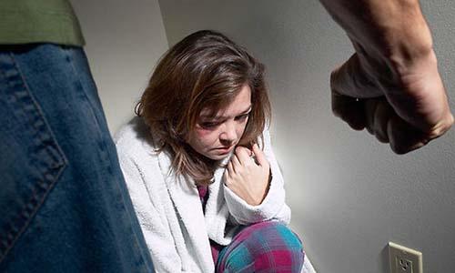 家暴后女人的心理:what?难道我嫁了个“假男人”?