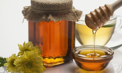 山楂可以和蜂蜜一起吃吗 食用山楂要注意些什么?