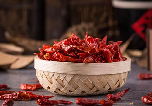 夏天吃辣椒好吗 夏天吃辣椒居然有如此神奇的功效