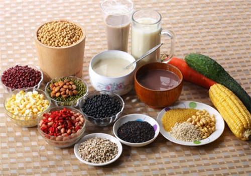 颈椎病饮食注意事项(颈椎病注意什么饮食禁忌)