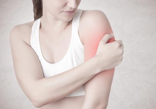 肩周炎早期有什么症状 肩周炎早期是什么症状