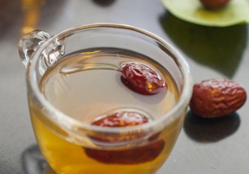 经期喝什么茶比较好(经期喝什么茶好呢)