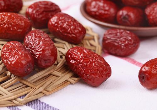 红枣怎么吃最好 这样吃安神助眠，祛斑养颜
