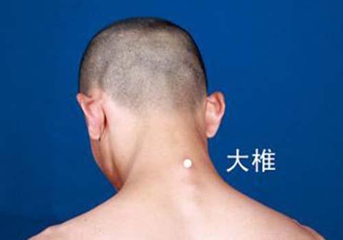 发烧搓哪个部位退烧快 发烧搓哪个部位退烧快图解