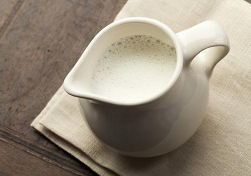 失眠吃什么食物好 治疗失眠吃什么食物好