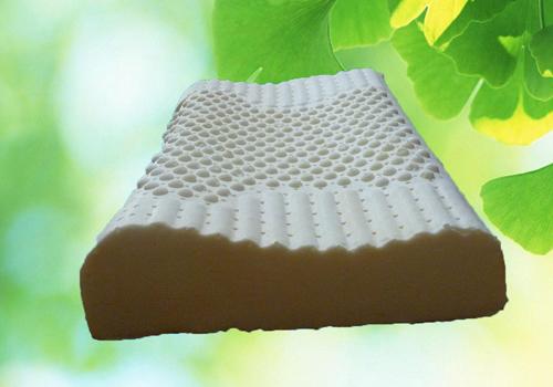 乳胶枕头里会有甲醛吗(乳胶枕头会不会有甲醛)