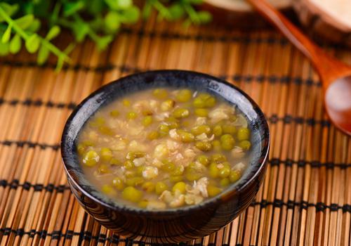 绿豆汤喝热的还是凉的 绿豆汤是凉性的吗