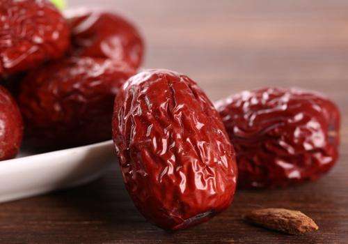 十个月宝宝能吃红枣吗 宝宝怎么吃红枣好