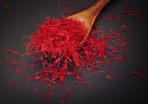 红花泡脚影响生育吗 红花泡脚会影响月经吗