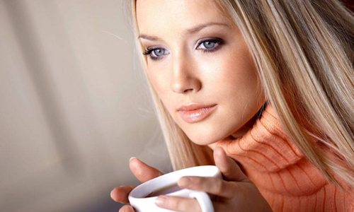 吹风后头疼是怎么回事 吹风后头很痛